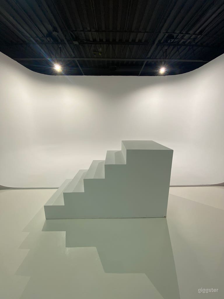  Brand new studio with Cyclorama wall 