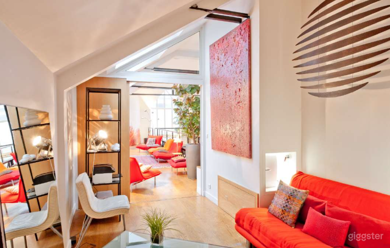 Photo de Loft Industriel en plein coeur du Marais ! 3