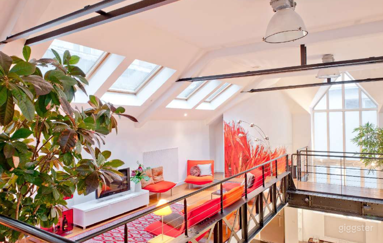  Loft Industriale nel cuore del Marais! 