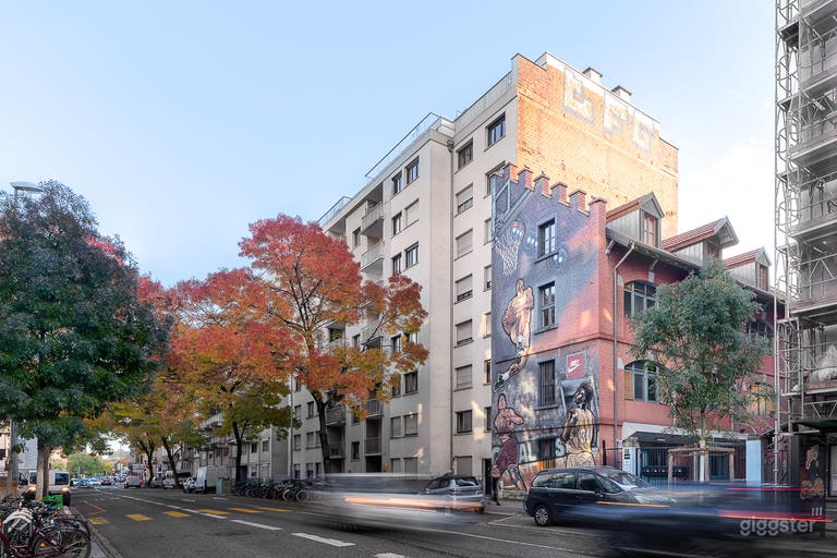  3 salles de réception + 1 cour intérieure en milieu urbain 