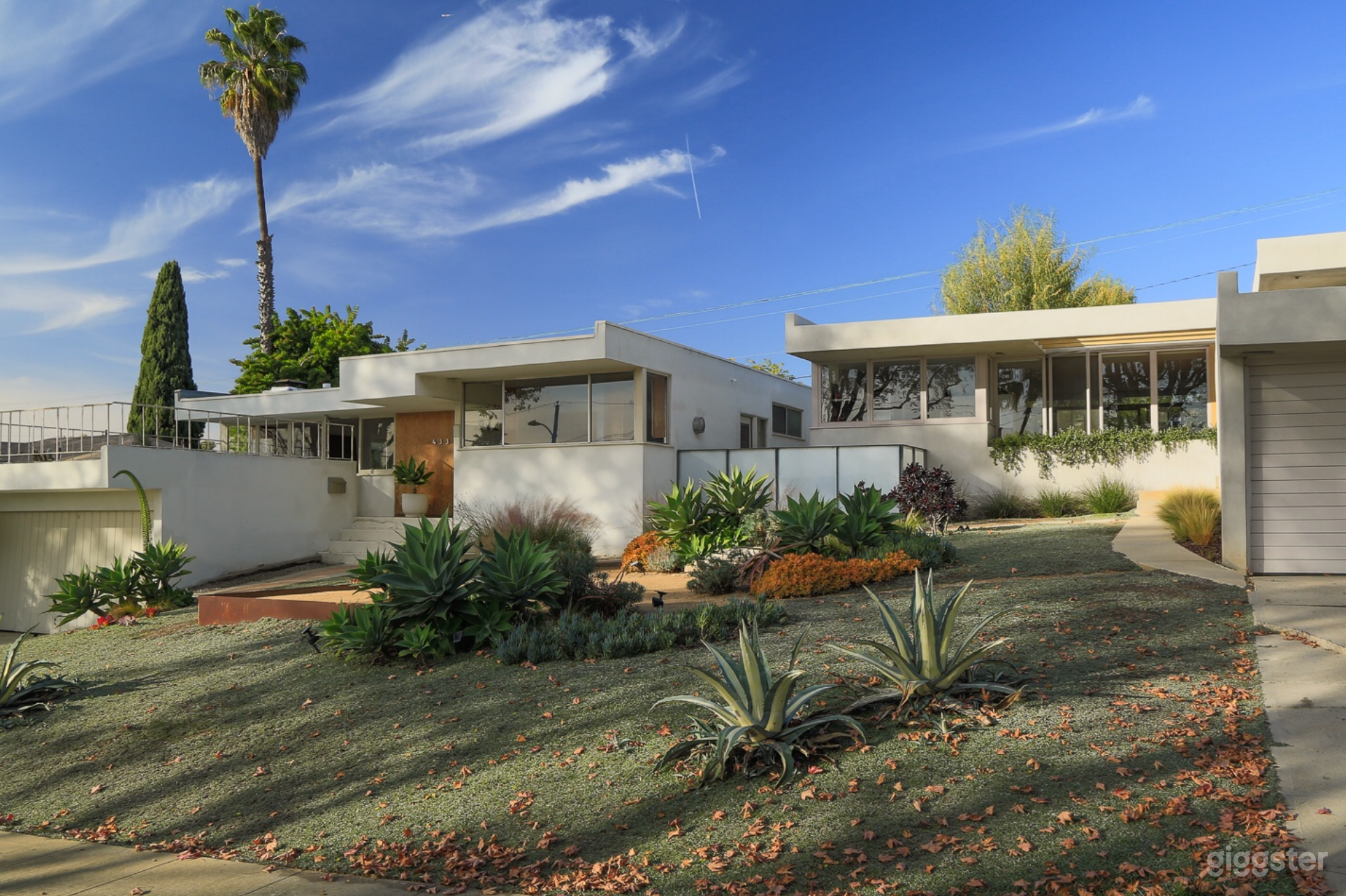 Special Intimate Events at Schindler Spec House Photo 2