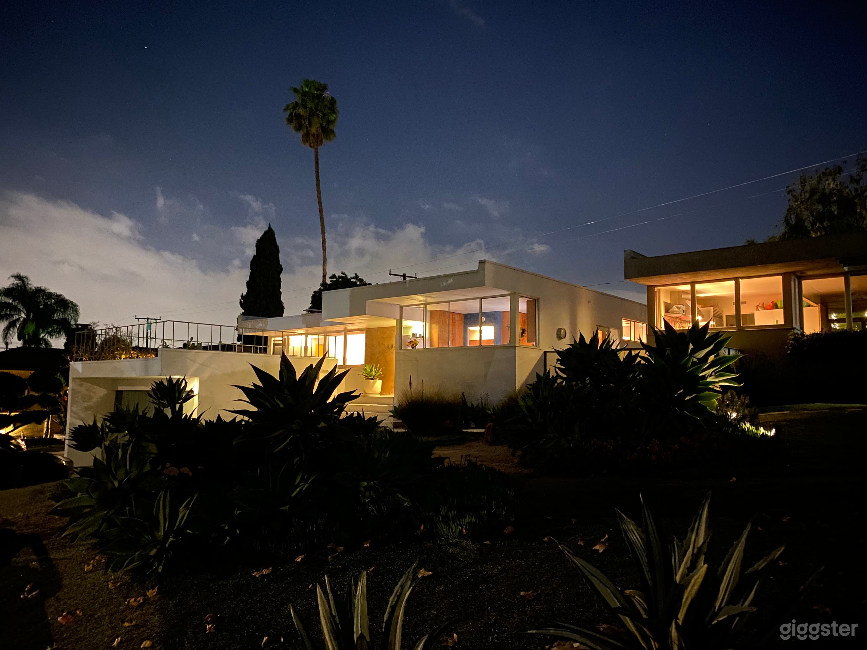 Special Intimate Events at Schindler Spec House Photo 1