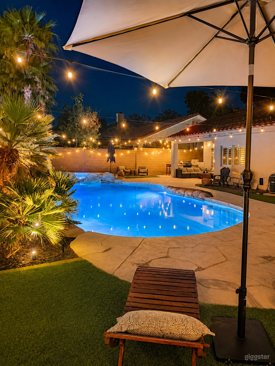 Modern house - Open layout - Pool and spa Photo 1