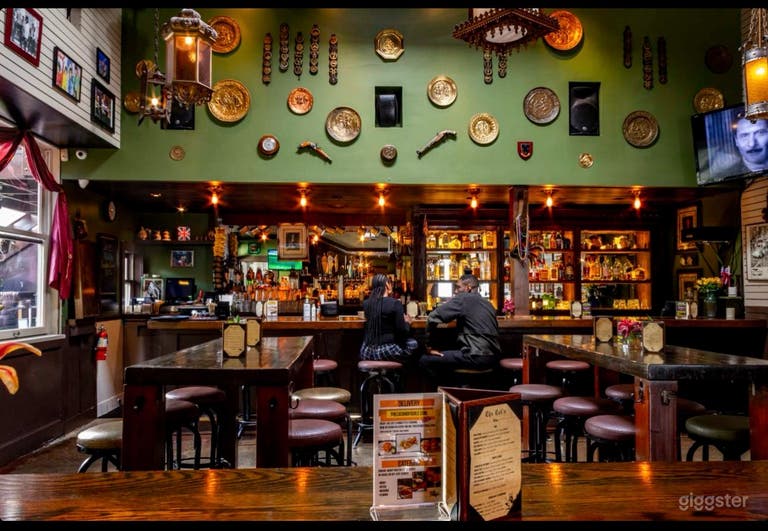  Hollywood Pub with Vintage Bar & Charming Garden Patio 