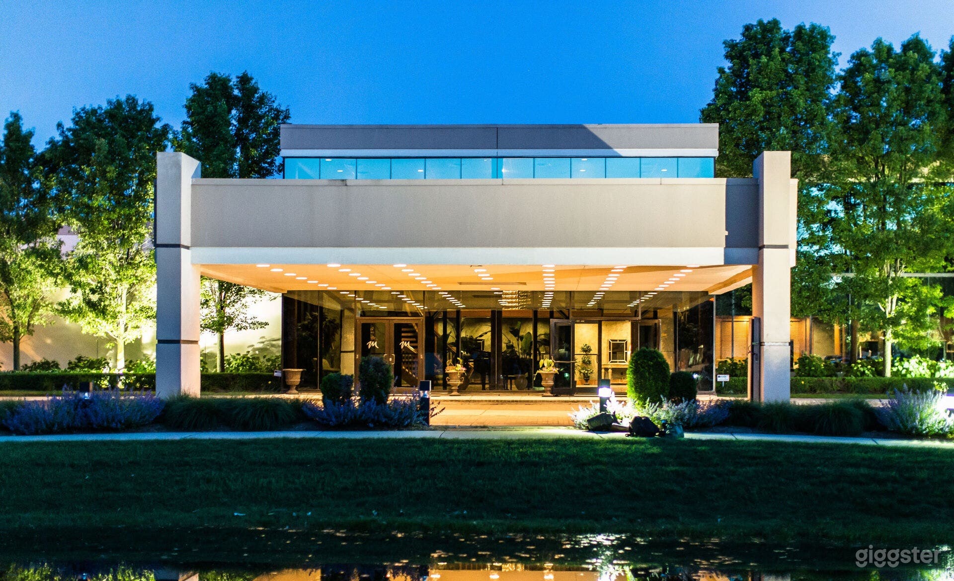 Luxurious &amp; Versatile Event Venue Photo 1