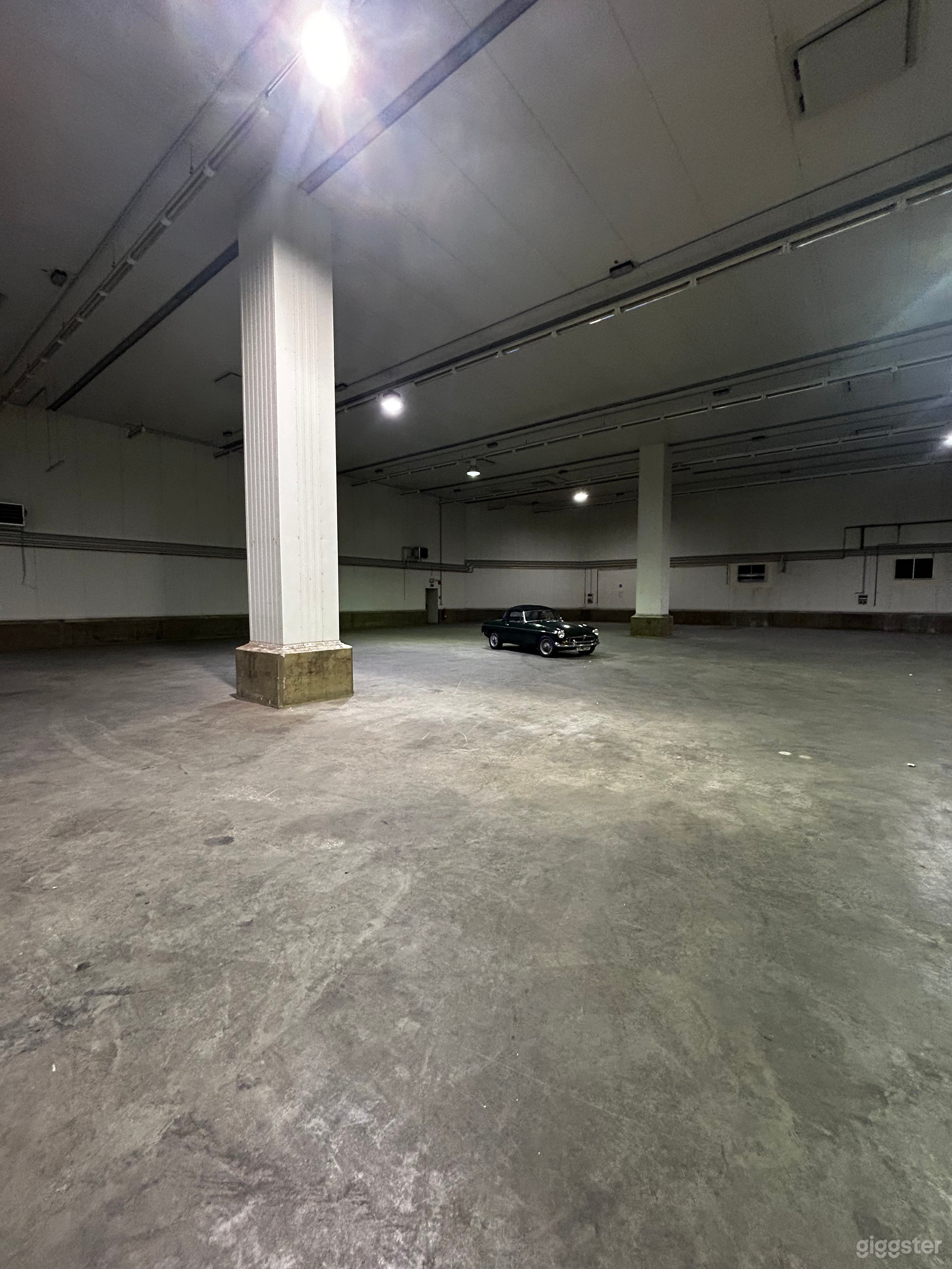 Industrial Complex I Halls I Outdoor Areas I Workshop I Corridors Foto 1