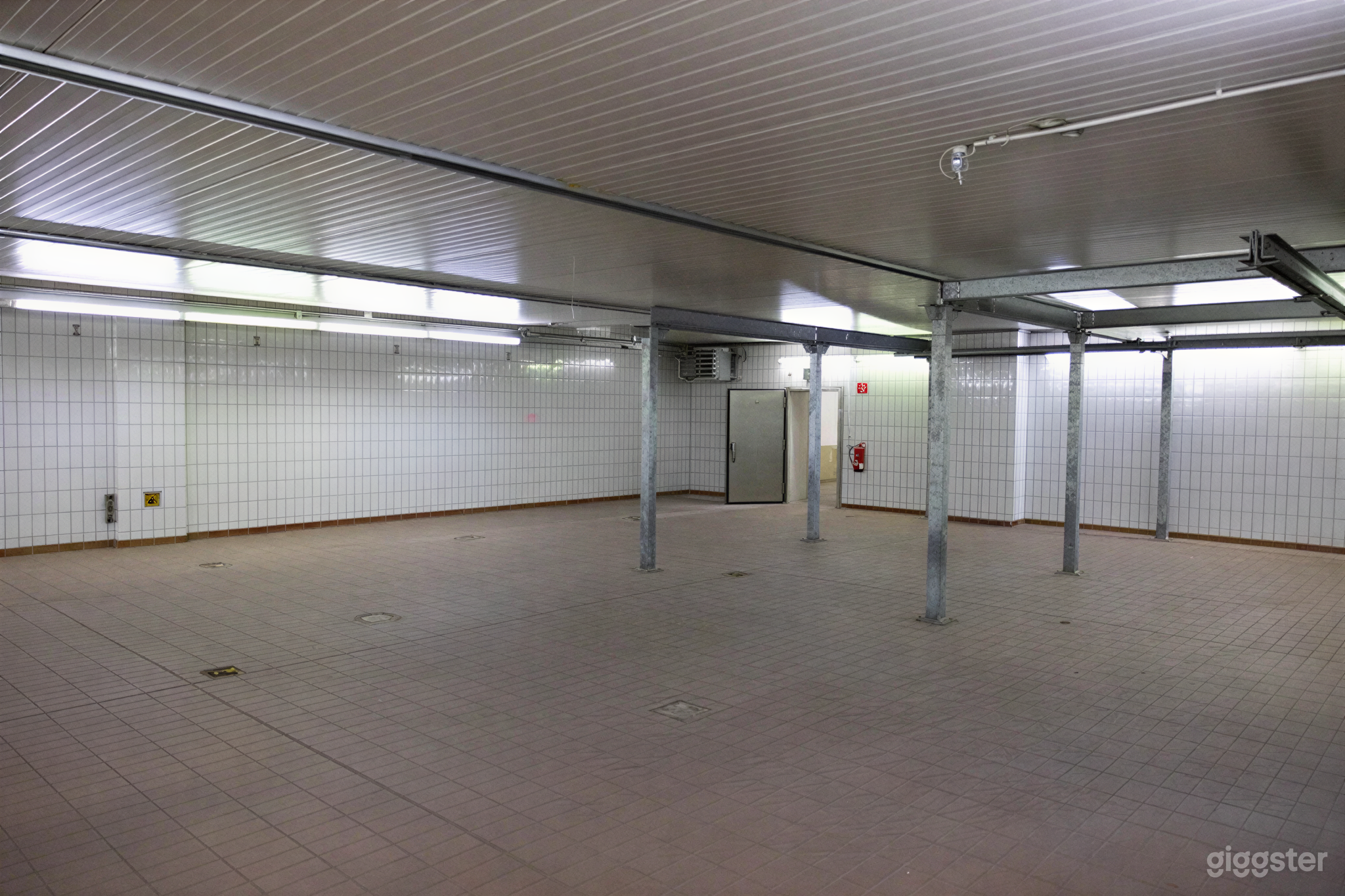 Industrial Complex I Halls I Outdoor Areas I Workshop I Corridors Foto 4