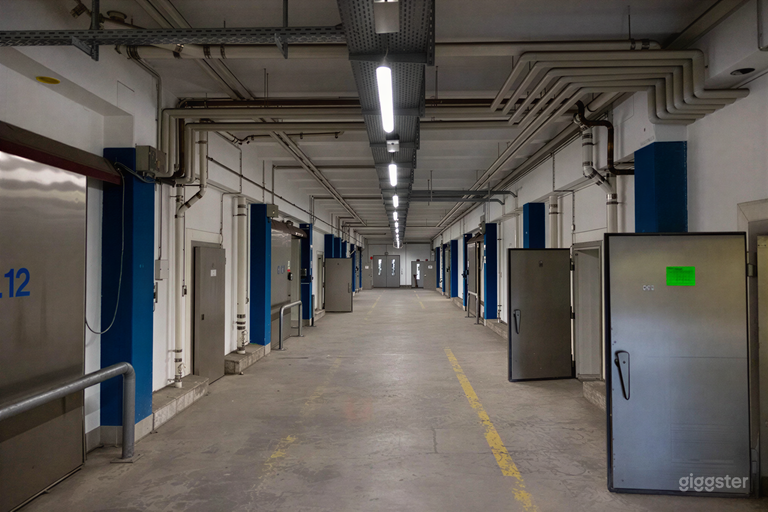  Industrial Complex I Halls I Outdoor Areas I Workshop I Corridors 