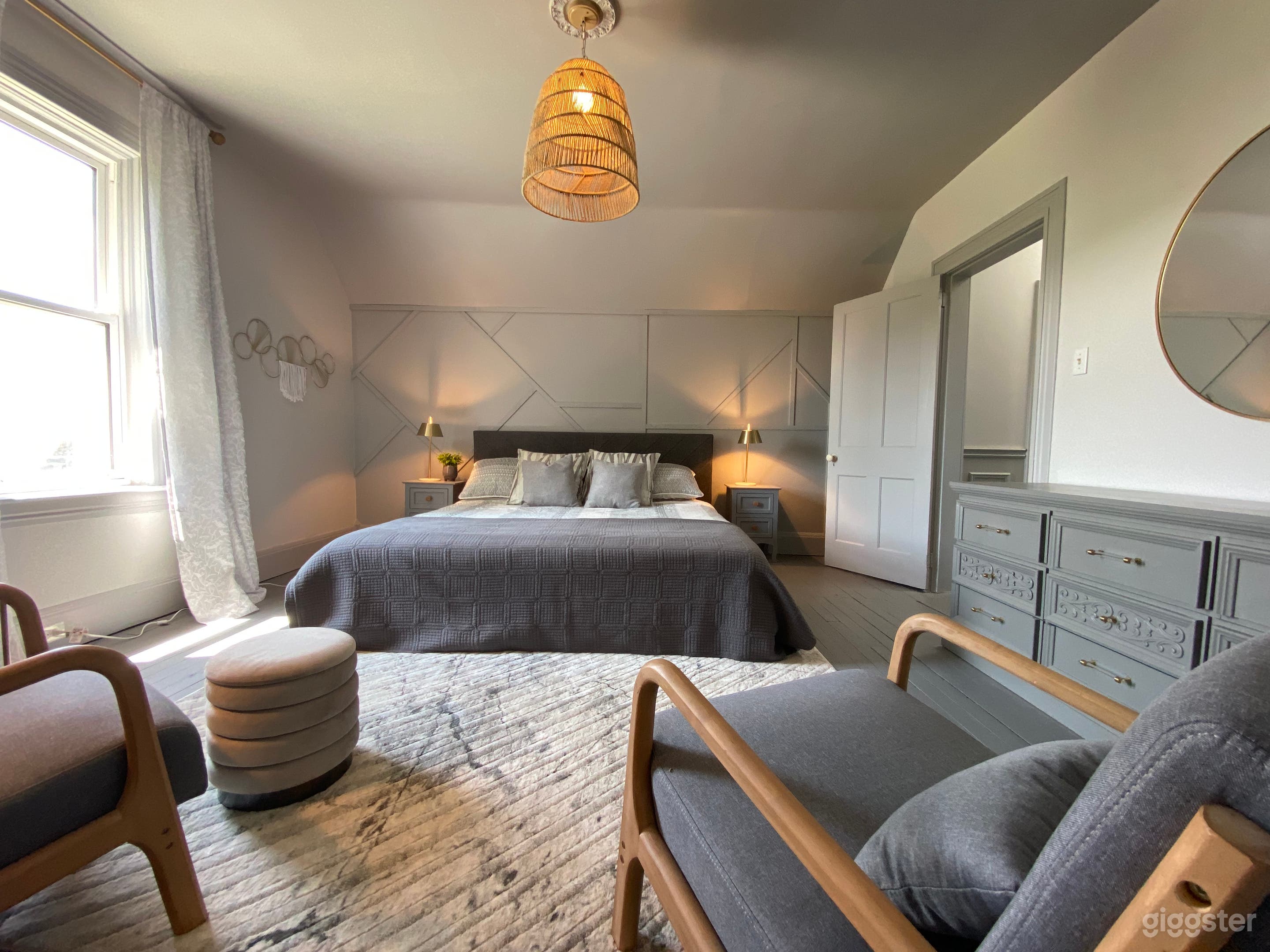 Luxury Meets Rustic: Farmhouse, Barns &amp; Animals Photo 4