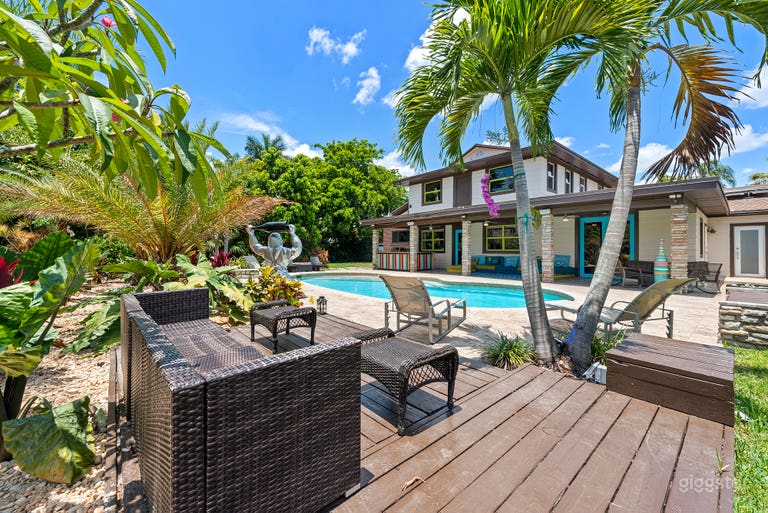  Colorful poolside villa retreat. 
