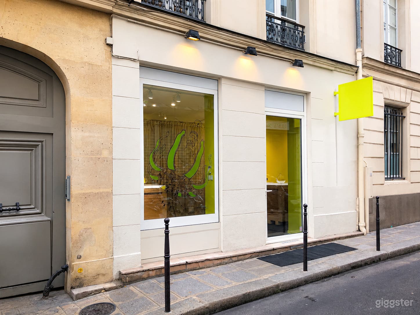 Photo de Galerie d'art et de mode raffinée du Marais 2