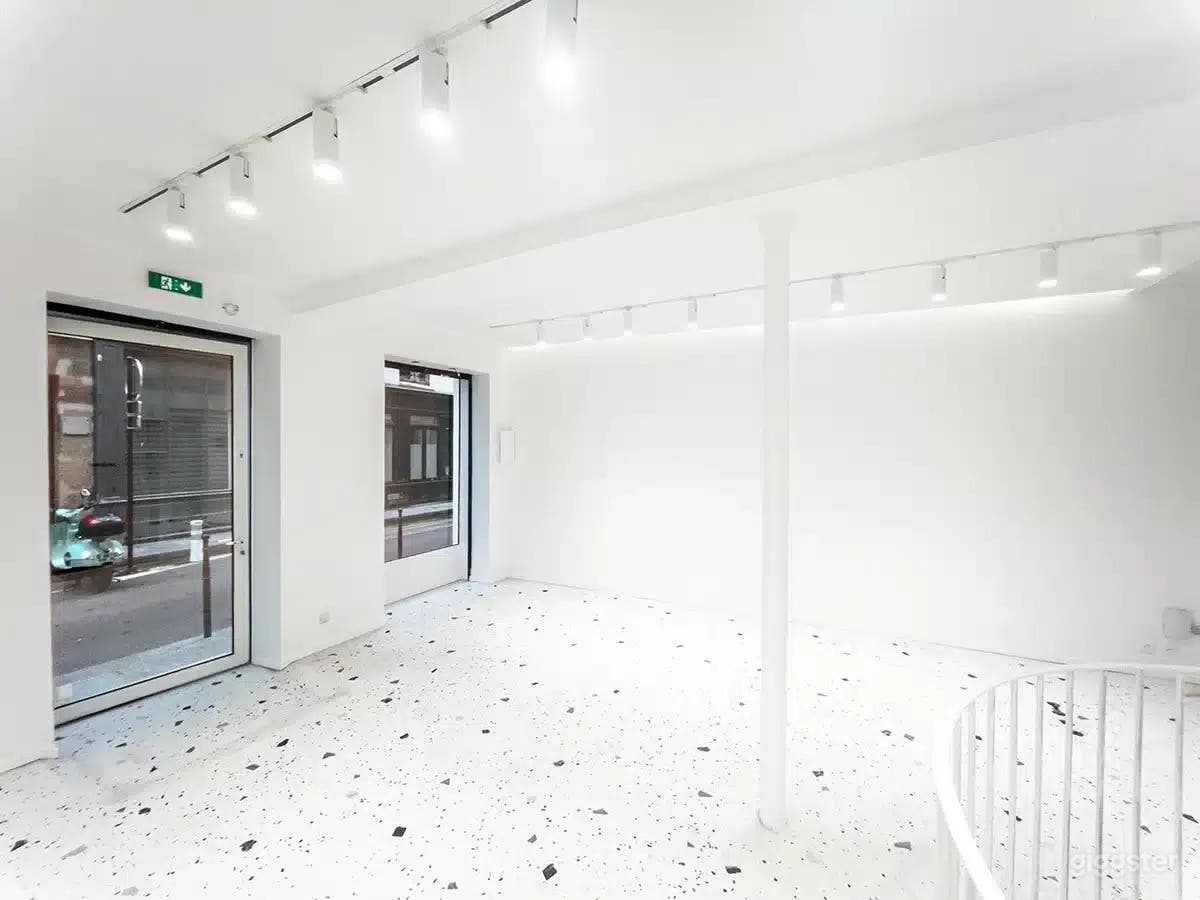 Photo de Galerie d'art et de mode raffinée du Marais 3