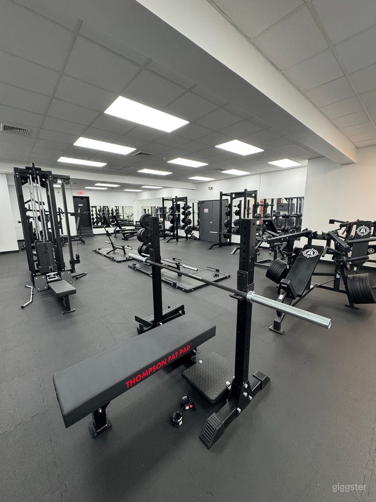  Gimnasio Privado de Entrenamiento de Fuerza 