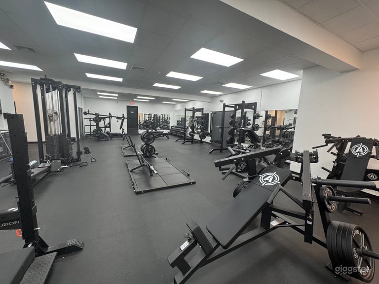  Gimnasio Privado de Entrenamiento de Fuerza 