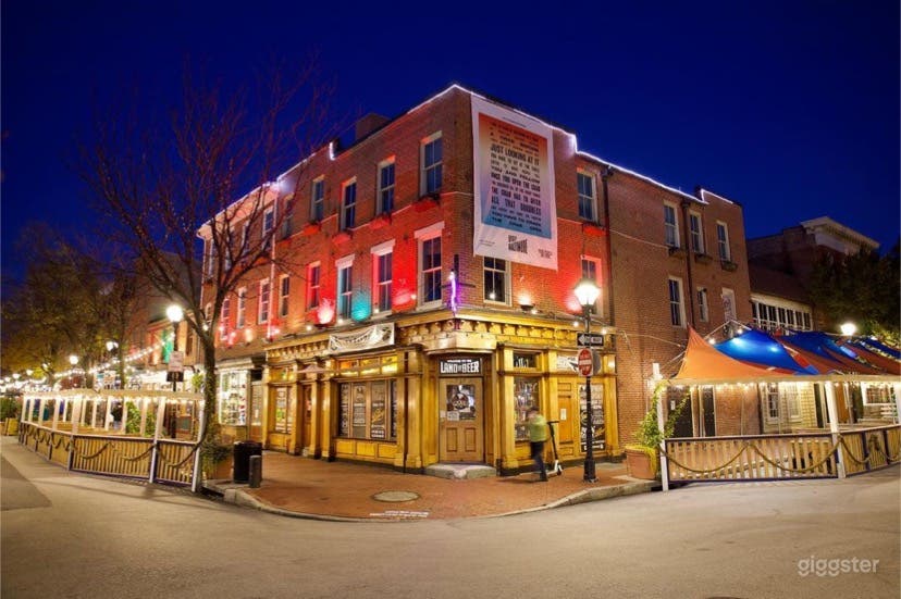 Contemporary Bar in Baltimore, Maryland with Largest Beer Selection Photo 1