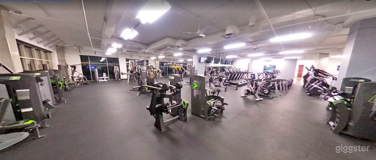 Ultra-Modern Industrial Gym Photo 2