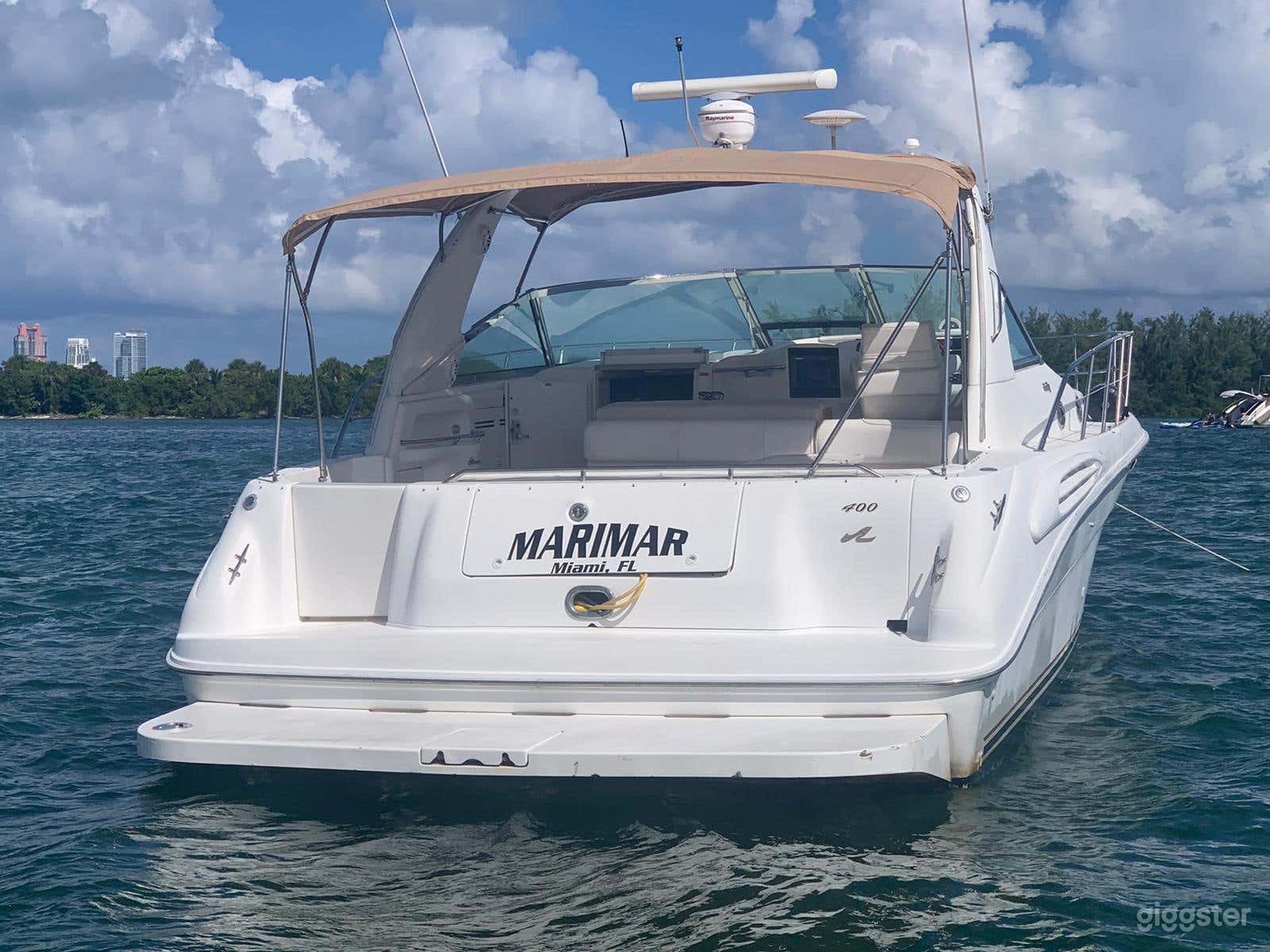 Sensational 45ft SEA RAY Epic Hotel Party Yacht Space Events Photo 3