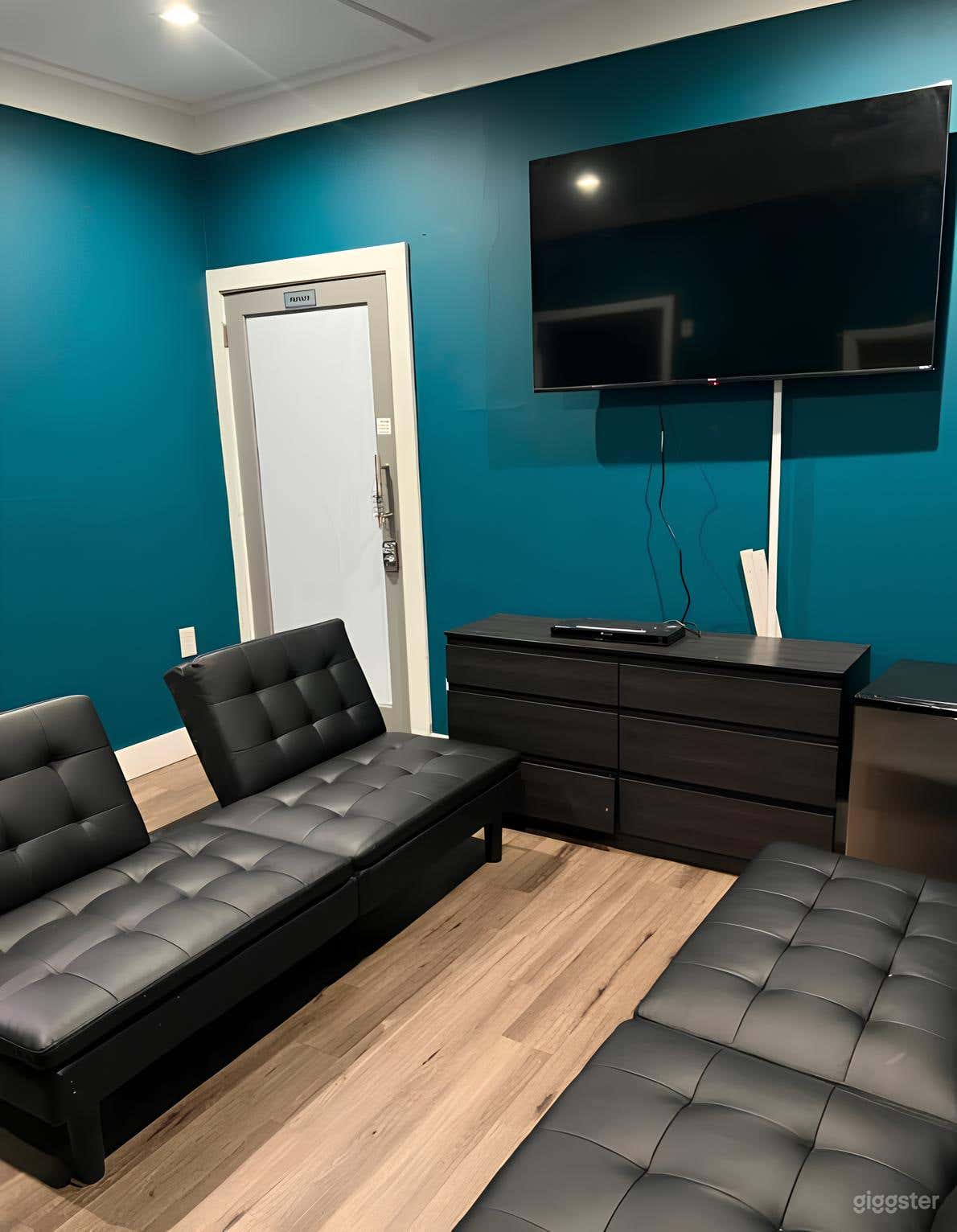 Downtown Creative/Meeting Space in ATL Photo 3