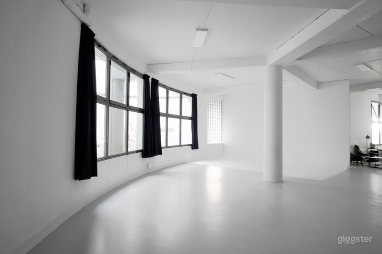  Spacious 200m² Photo & Video Studio in Paris 11 