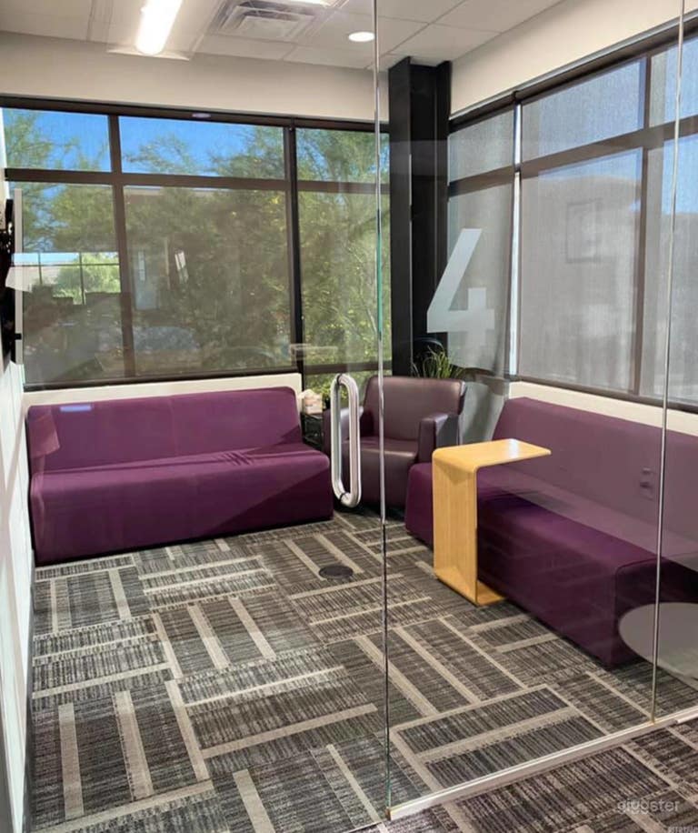  Lounge Room in Gilbert, AZ 