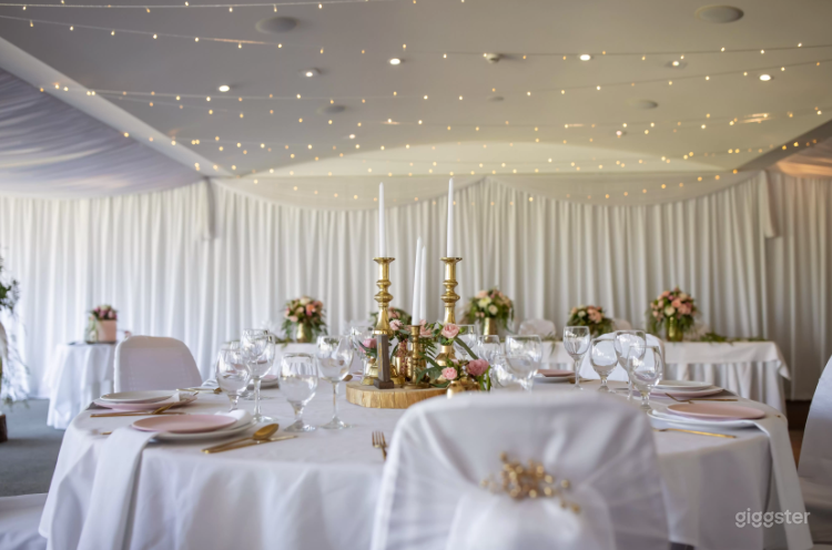 Champagne Room Photo 3