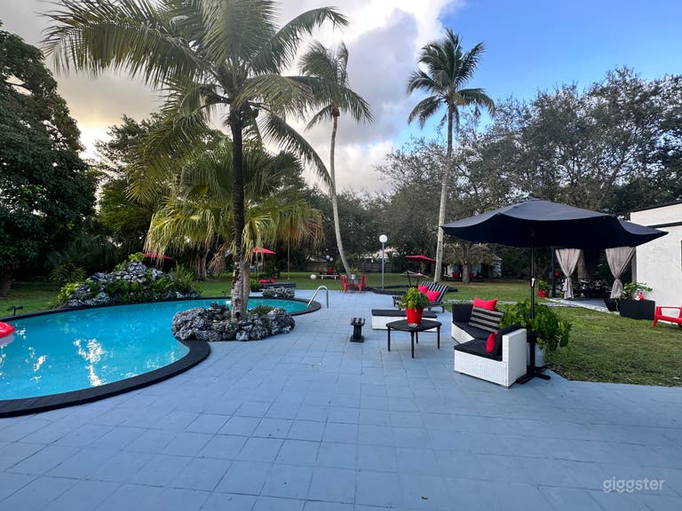 La cabaña milagrosa, piscina y jardines de un acre 