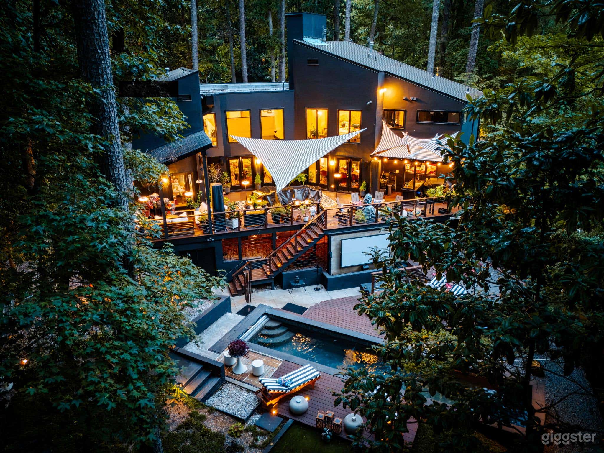 Huge Modern Bohemian Outdoor Dream Mansion Photo 1