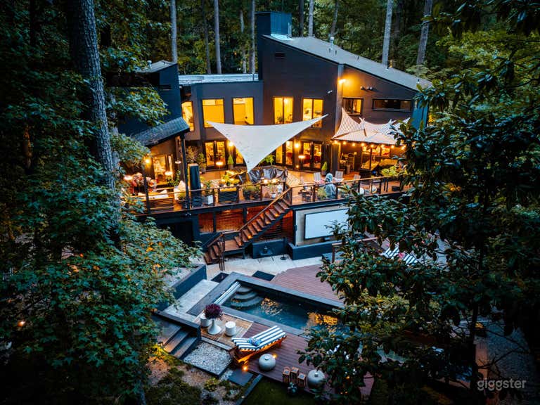  Huge Modern Bohemian Outdoor Dream Mansion 