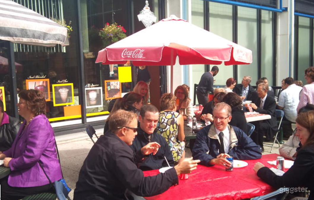 Outdoor Patio Cafe in Edmonton Photo 2
