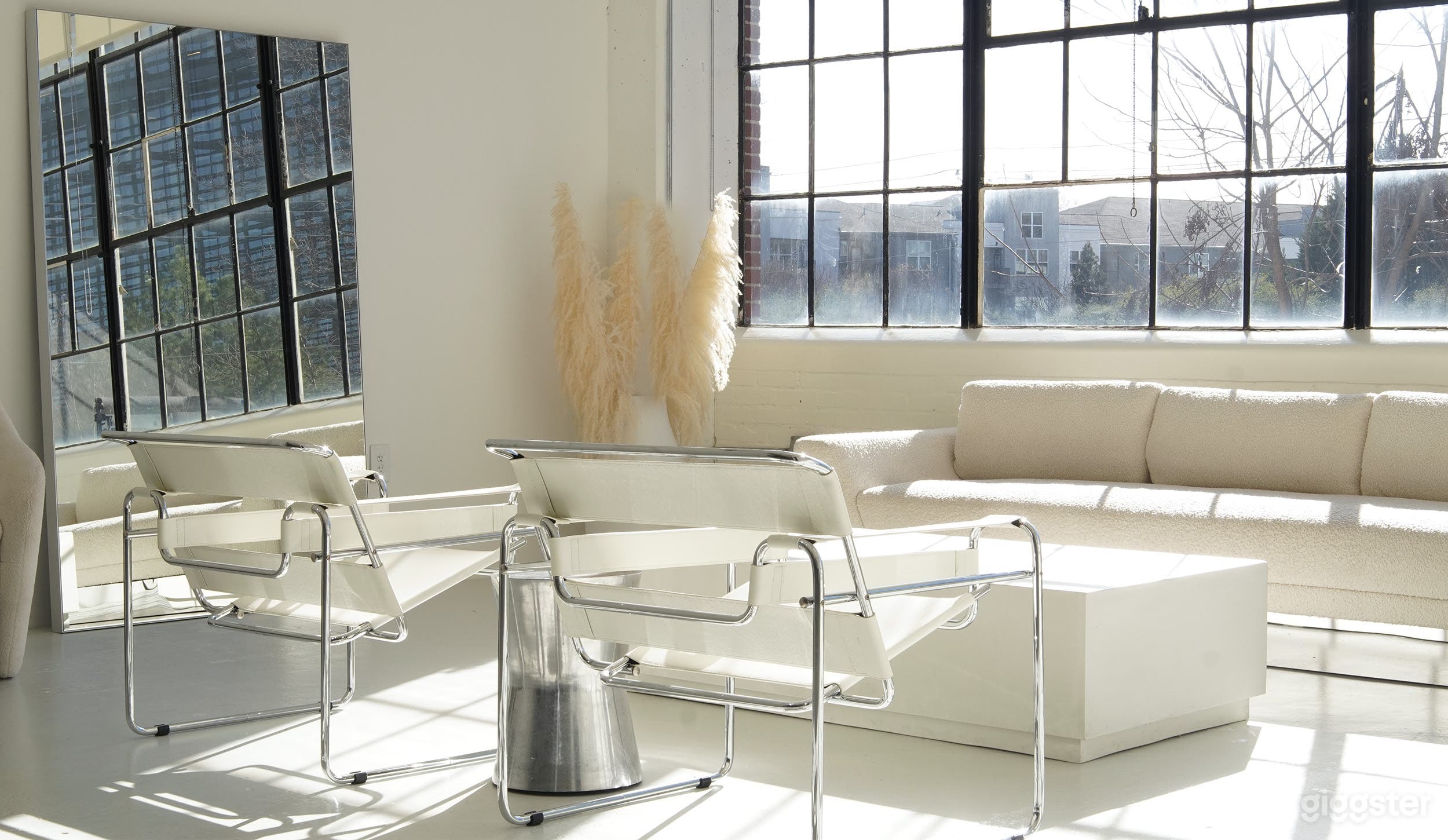 Beautiful Beltline Natural light Studio Photo 1