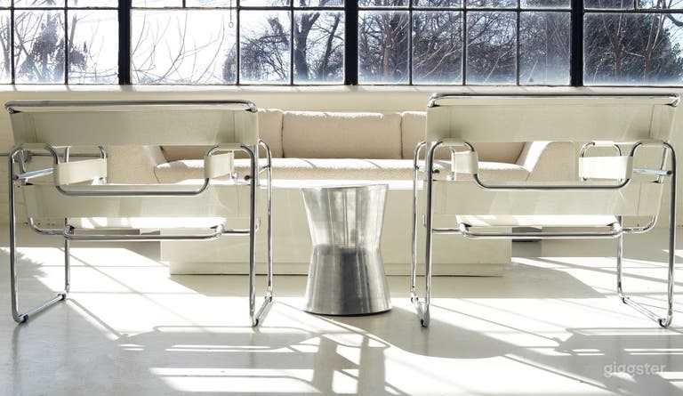  Beautiful Beltline Natural light Studio 