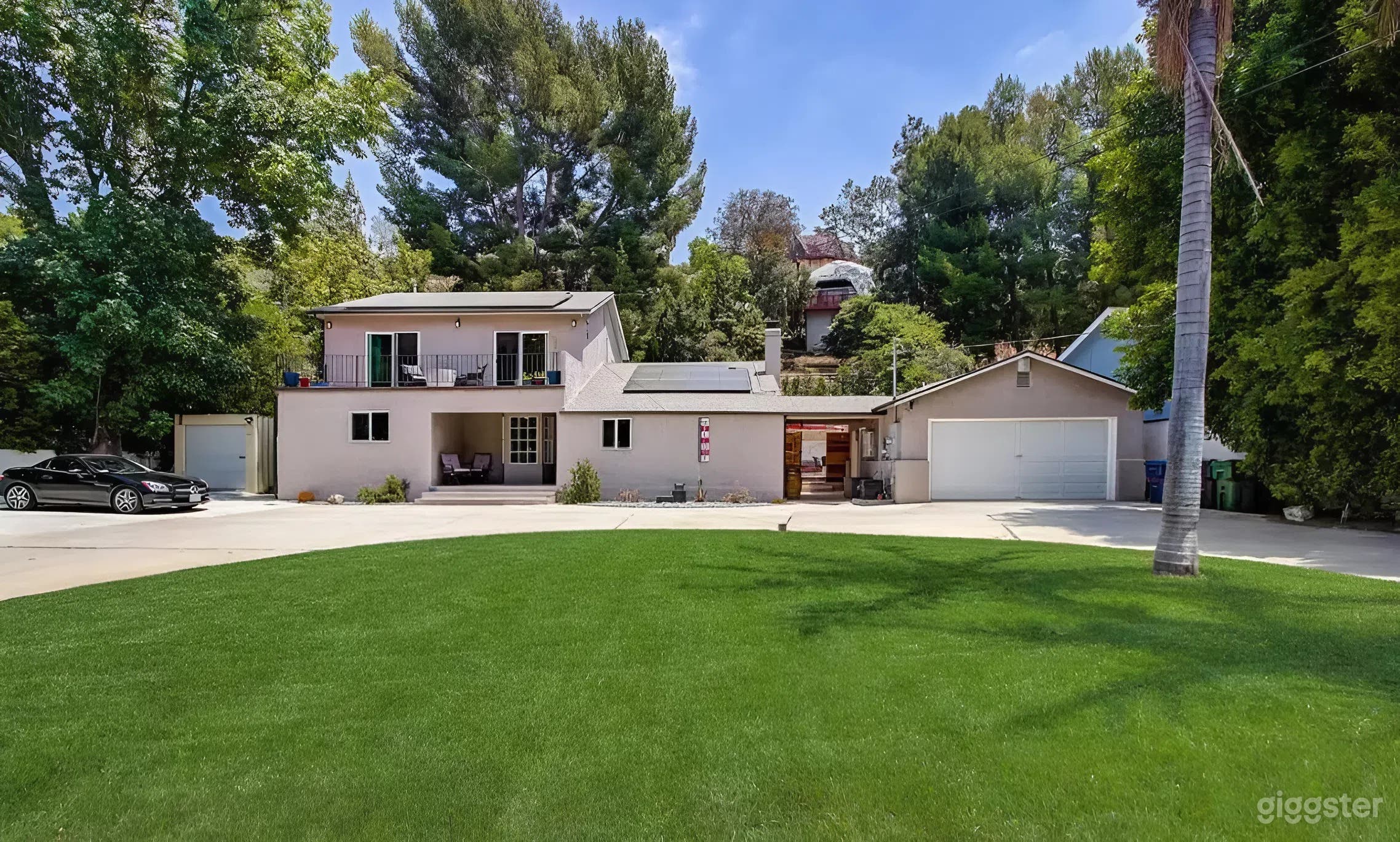 Shadow Hills Large Luxury Property  Photo 1