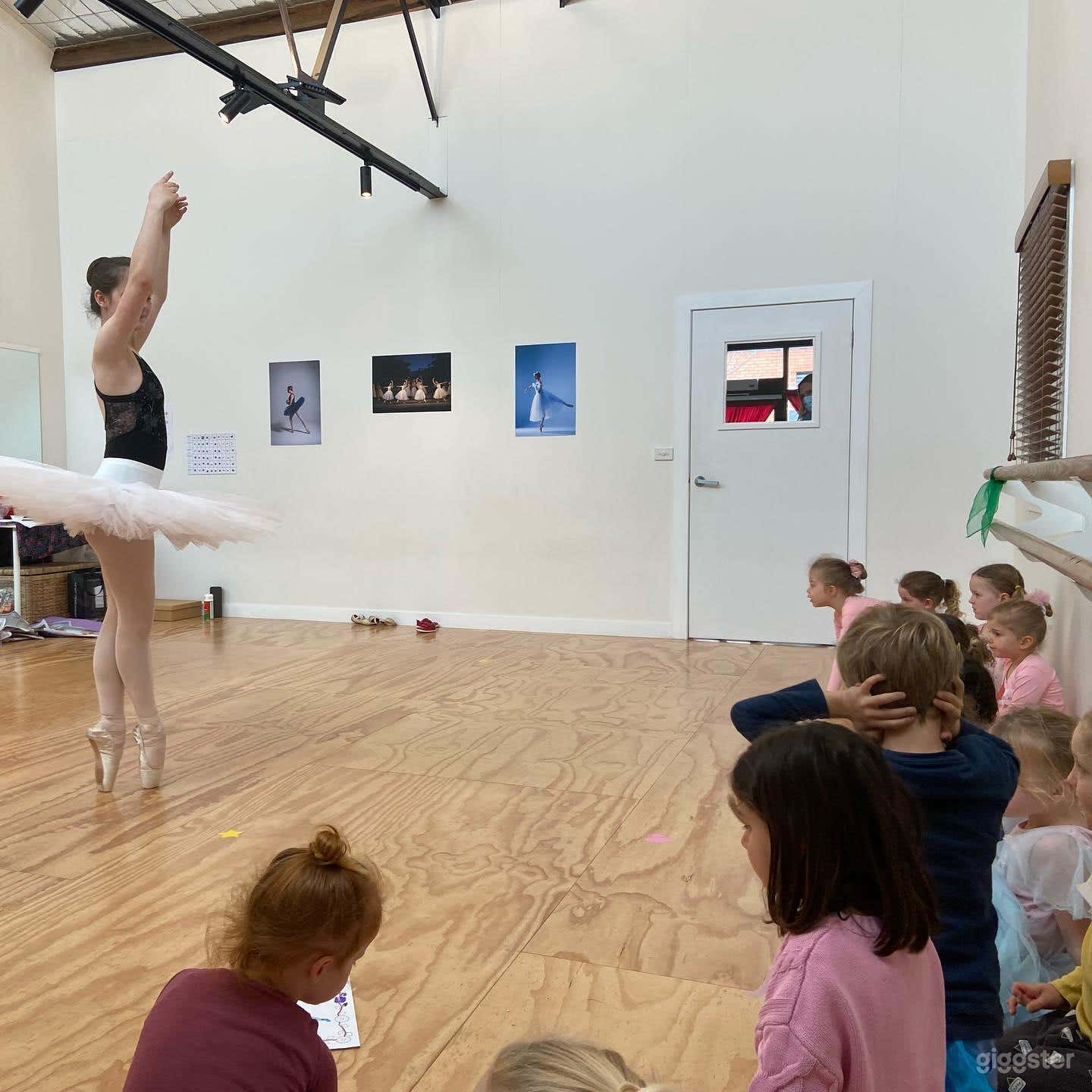 Fairfield Studio Two - Fully-Equipped Space Photo 3