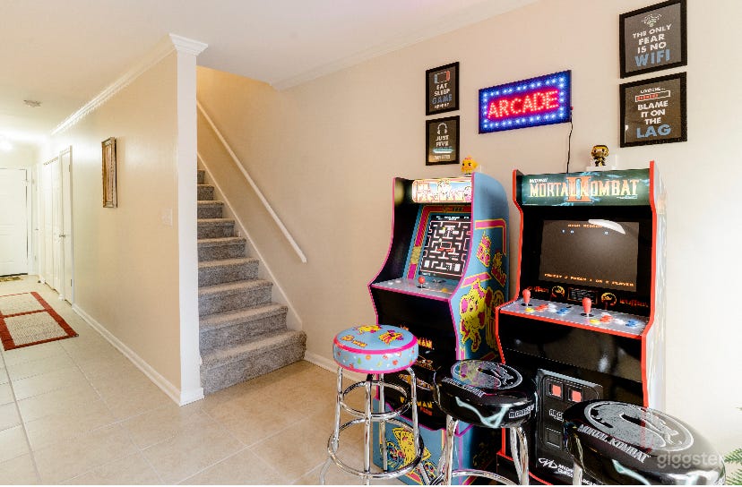 2 BR Townhouse with Arcade Games &amp; Firepit Photo 1