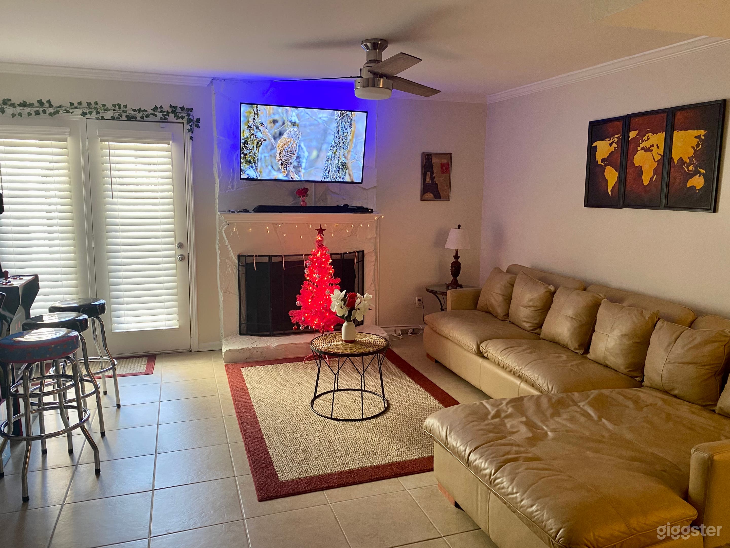 2 BR Townhouse with Arcade Games &amp; Firepit Photo 4