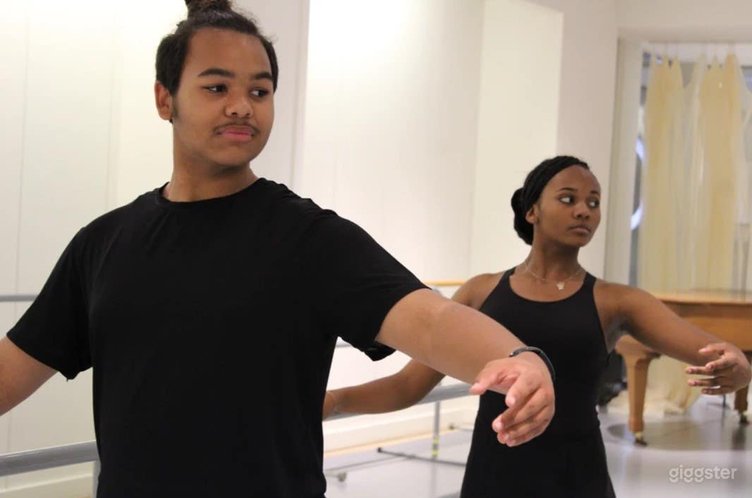 Spacious and Modern Dance Studio in Stamford Photo 4