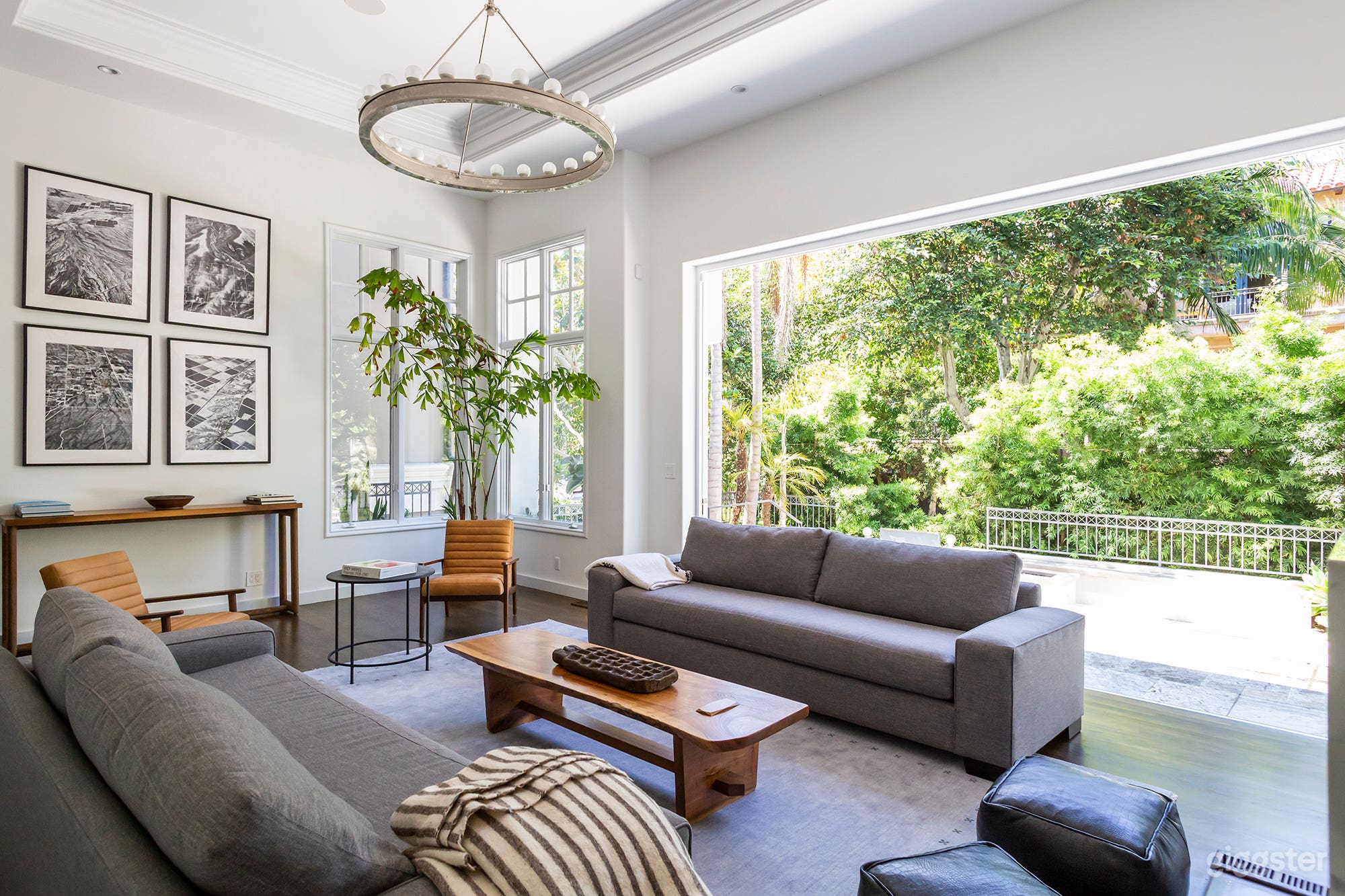 Marina Modern Photo 2