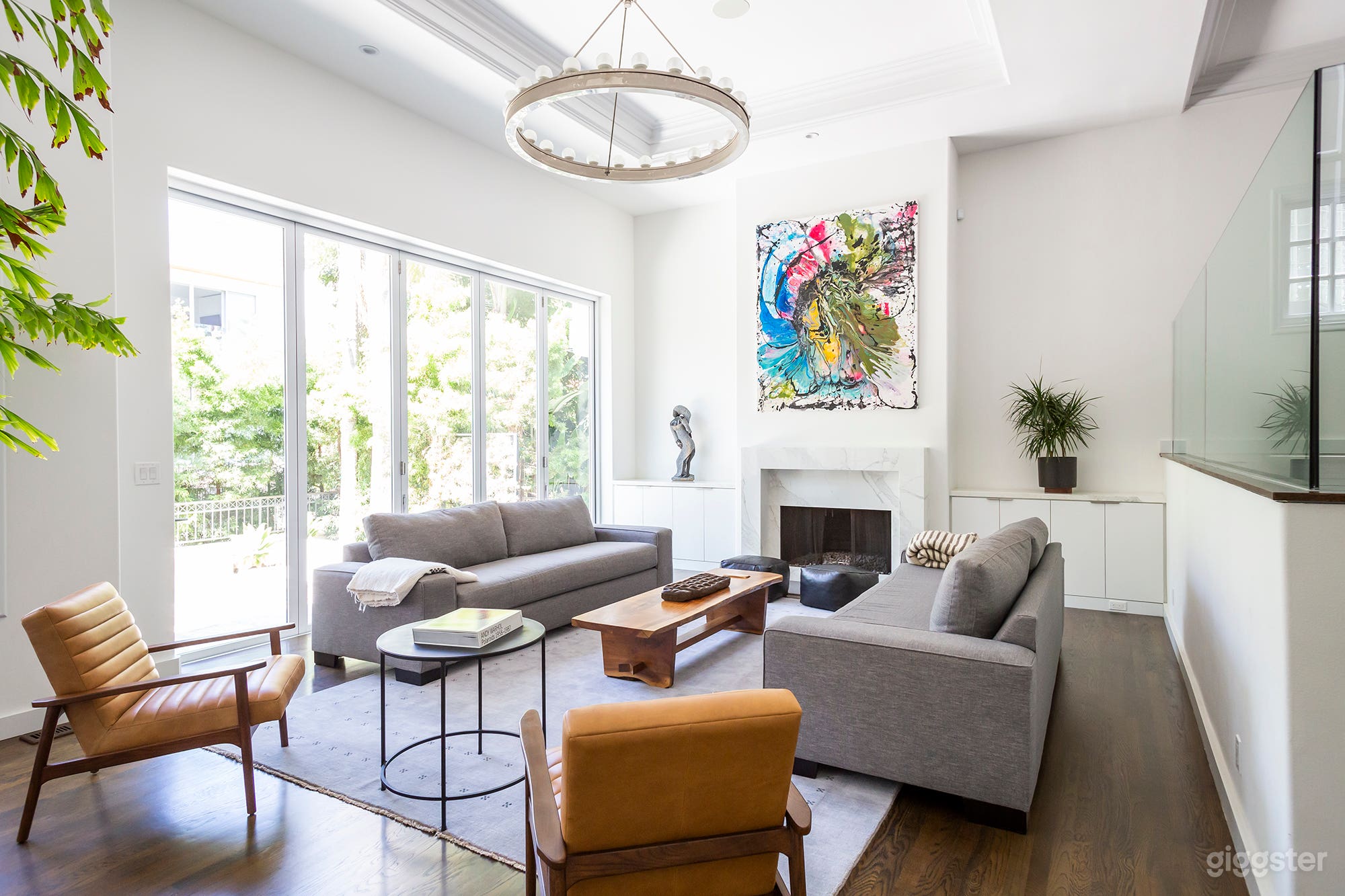 Marina Modern Photo 4