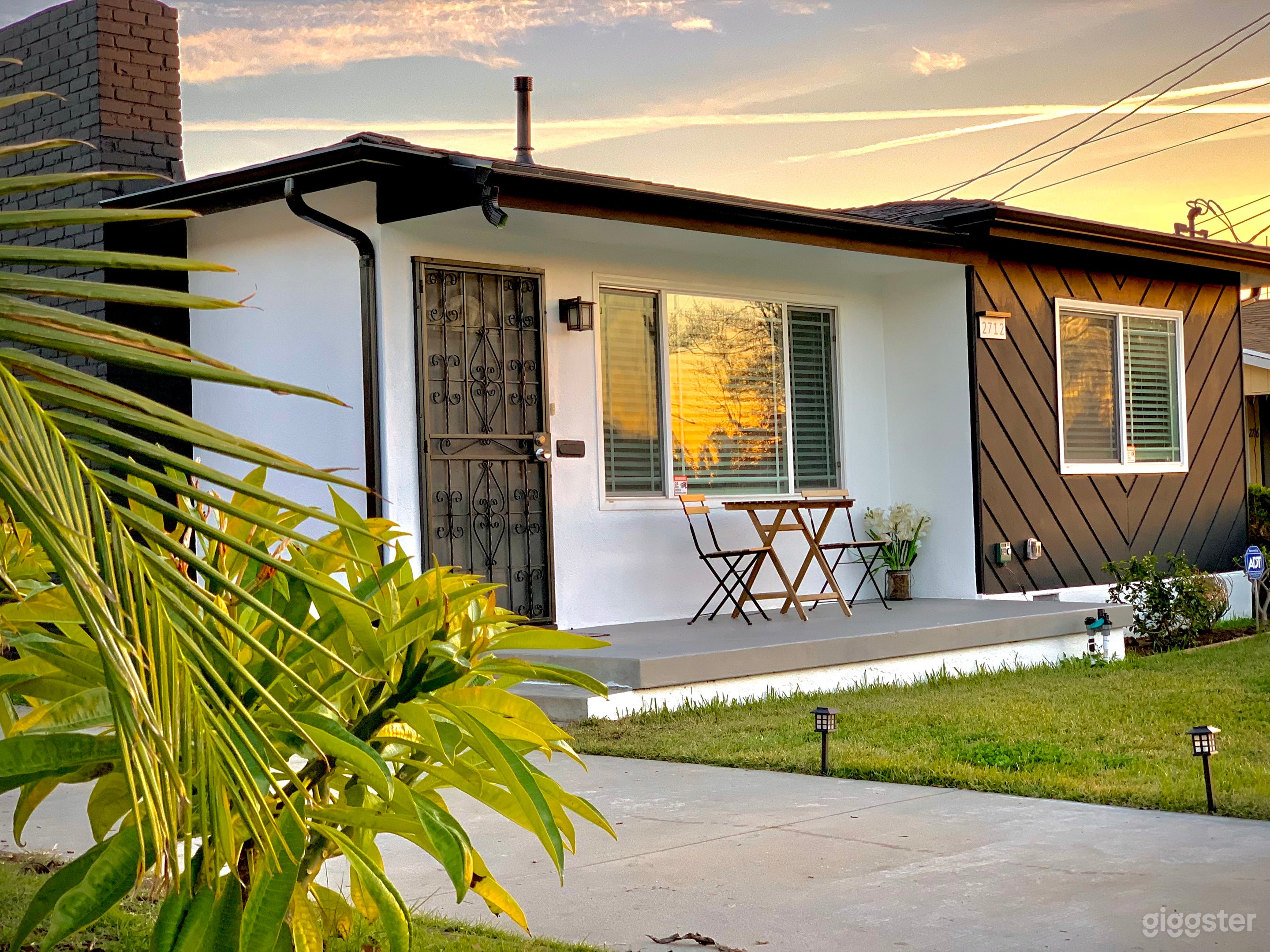 BoHo Style Modern House | Bright Cottage | Centrally Located Near Downtown LA & Pasadena Photo 2