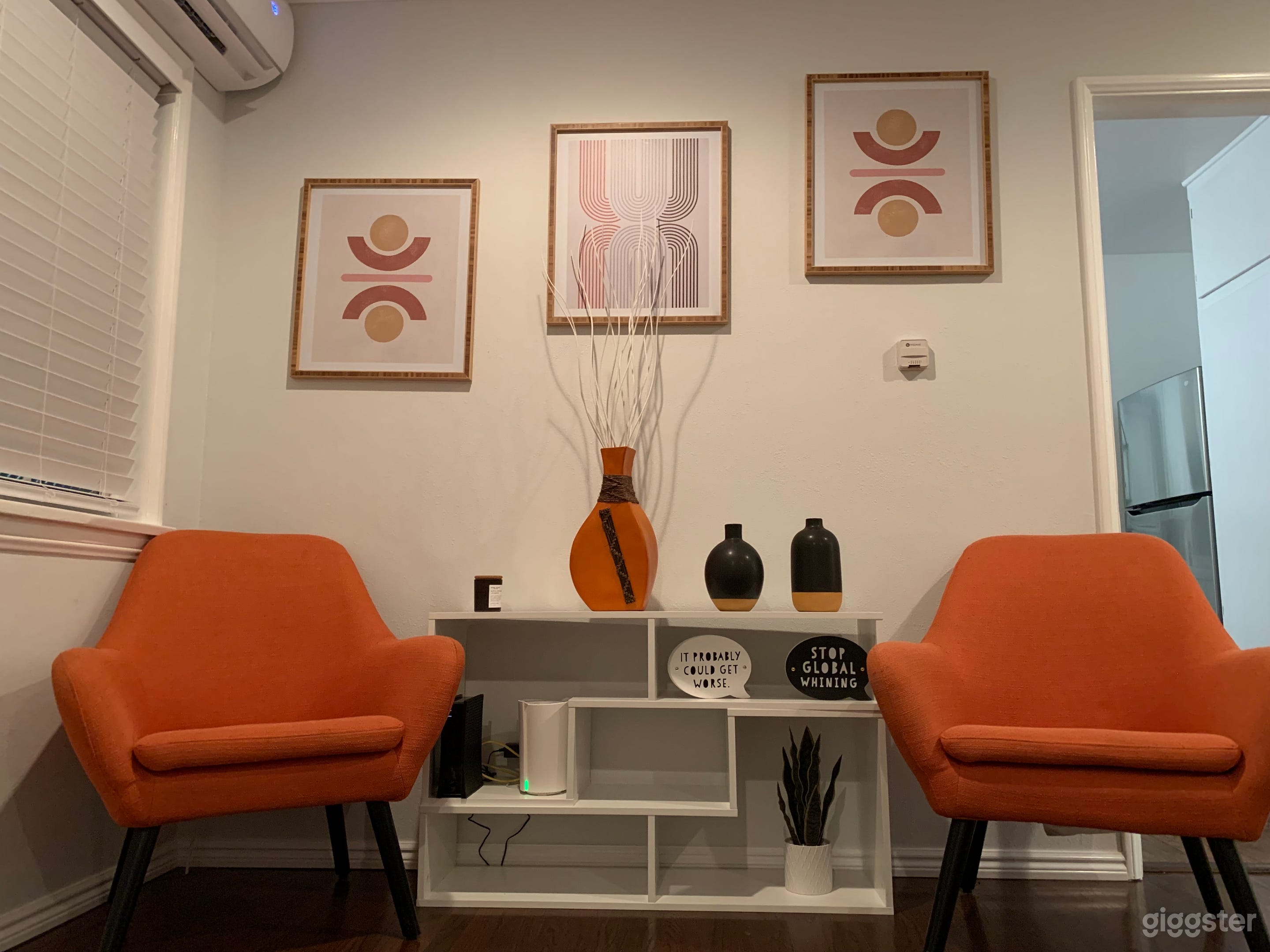 BoHo Style Modern House | Bright Cottage | Centrally Located Near Downtown LA & Pasadena Photo 4