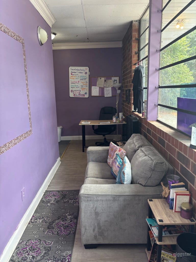  Small venue for up to 75 ppl 