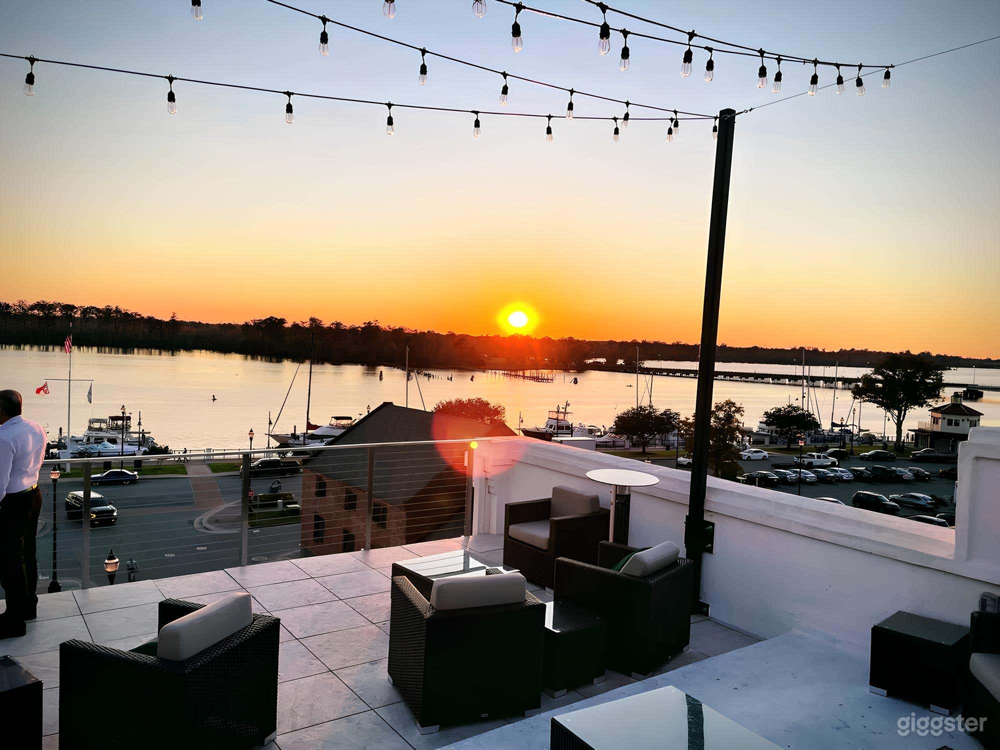 Waterfront Rooftop Venue with Open-air Terrace Photo 4