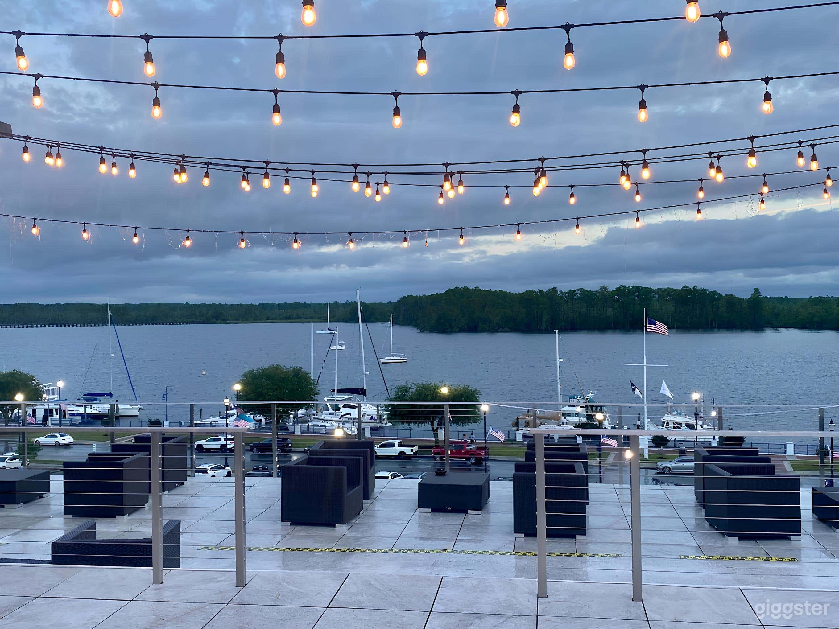 Waterfront Rooftop Venue with Open-air Terrace Photo 3
