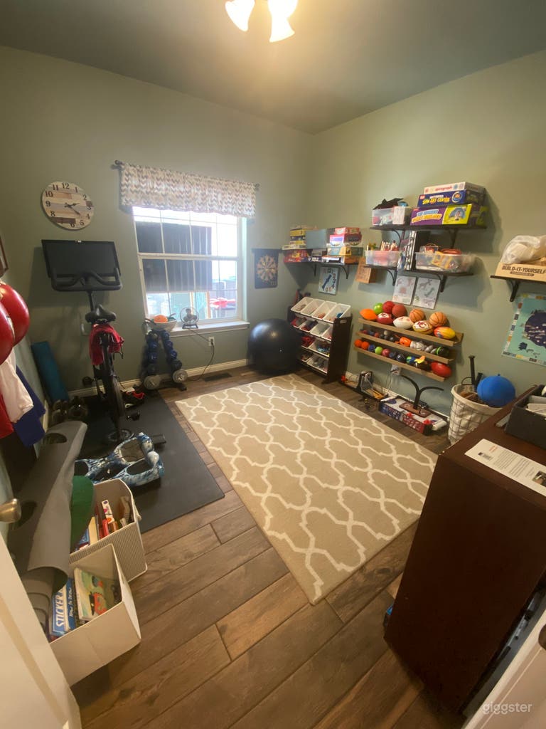  Light, bright & cozy home in ABQ NE Heights 