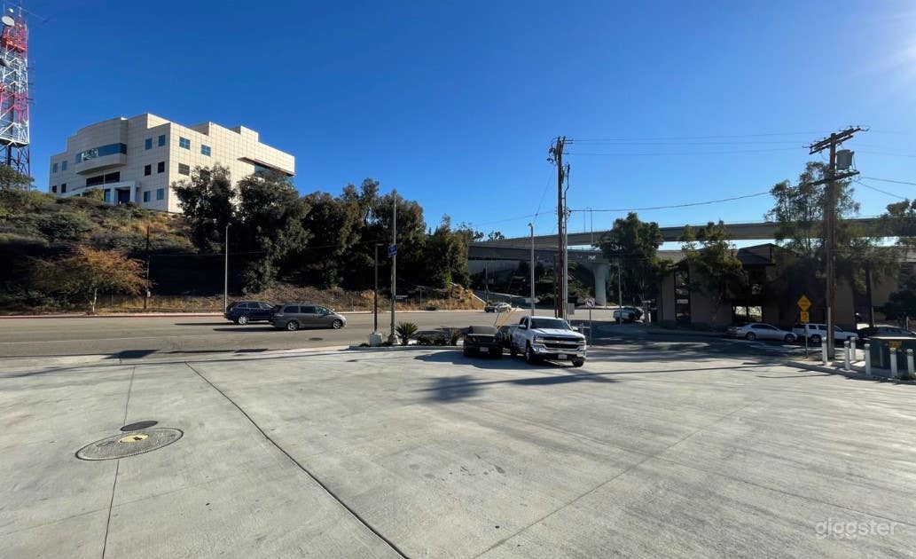 Huge And Open Gas Station  Photo 2