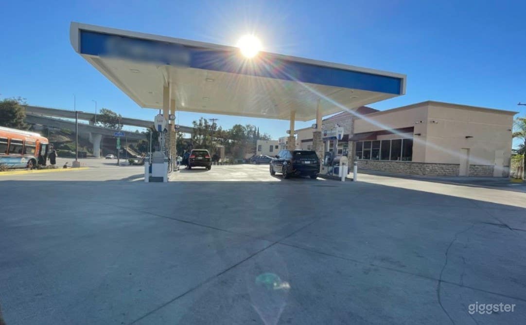 Huge And Open Gas Station  Photo 4