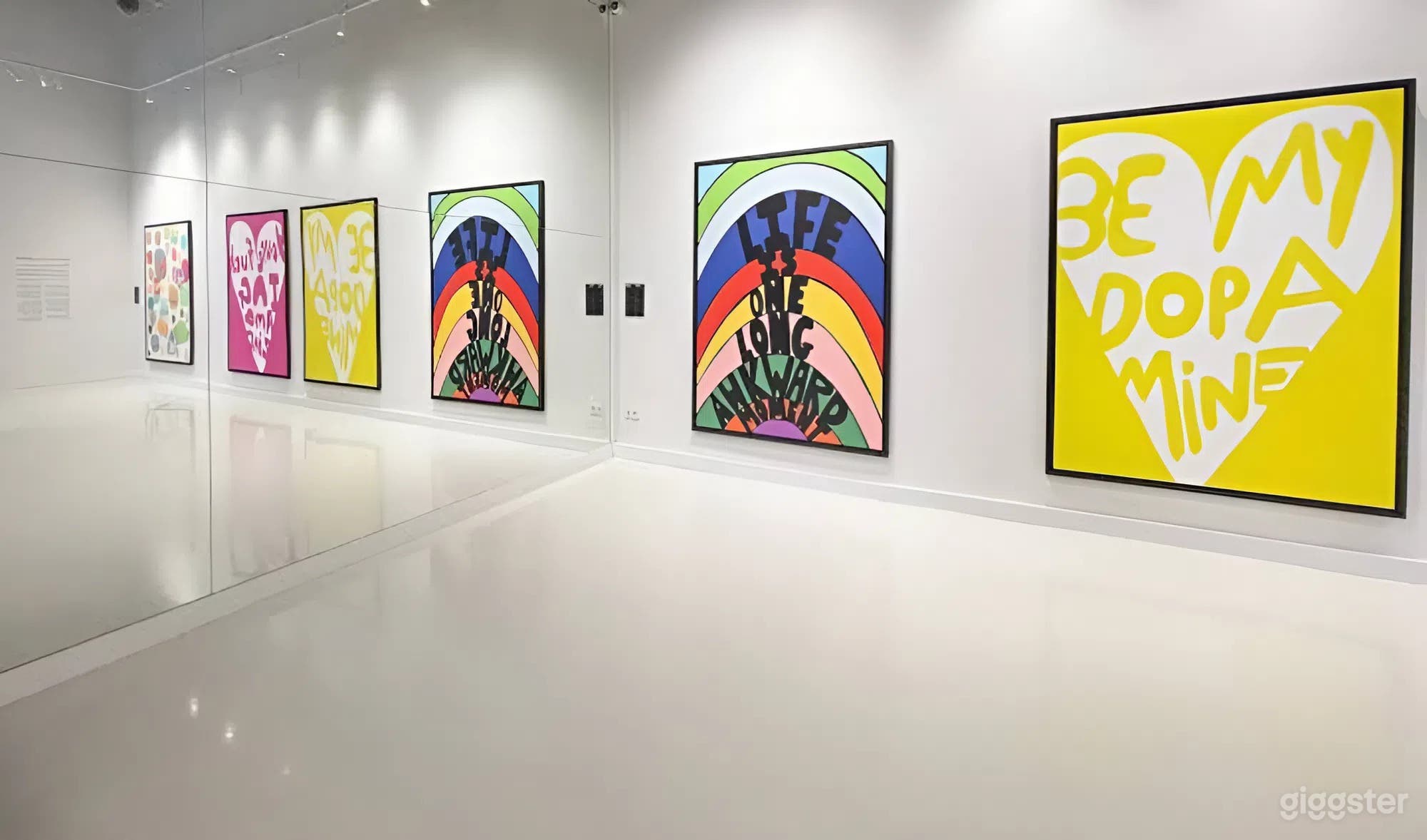Robbie Rooms - Espacios para Eventos Inspirados en el Arte con Vigas Expuestas Foto 4