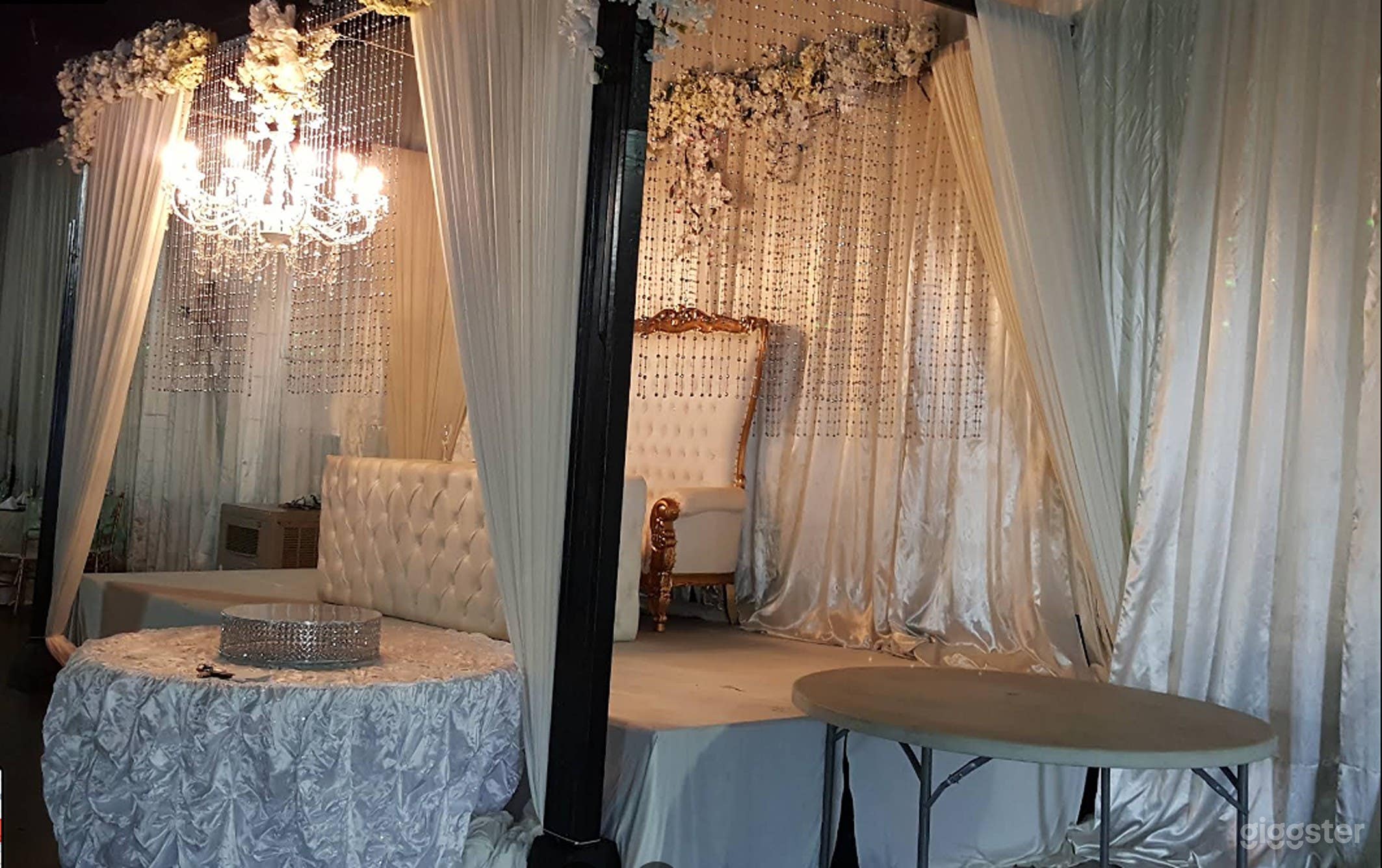 Versatile 30x80 ft Indoor Venue Photo 4