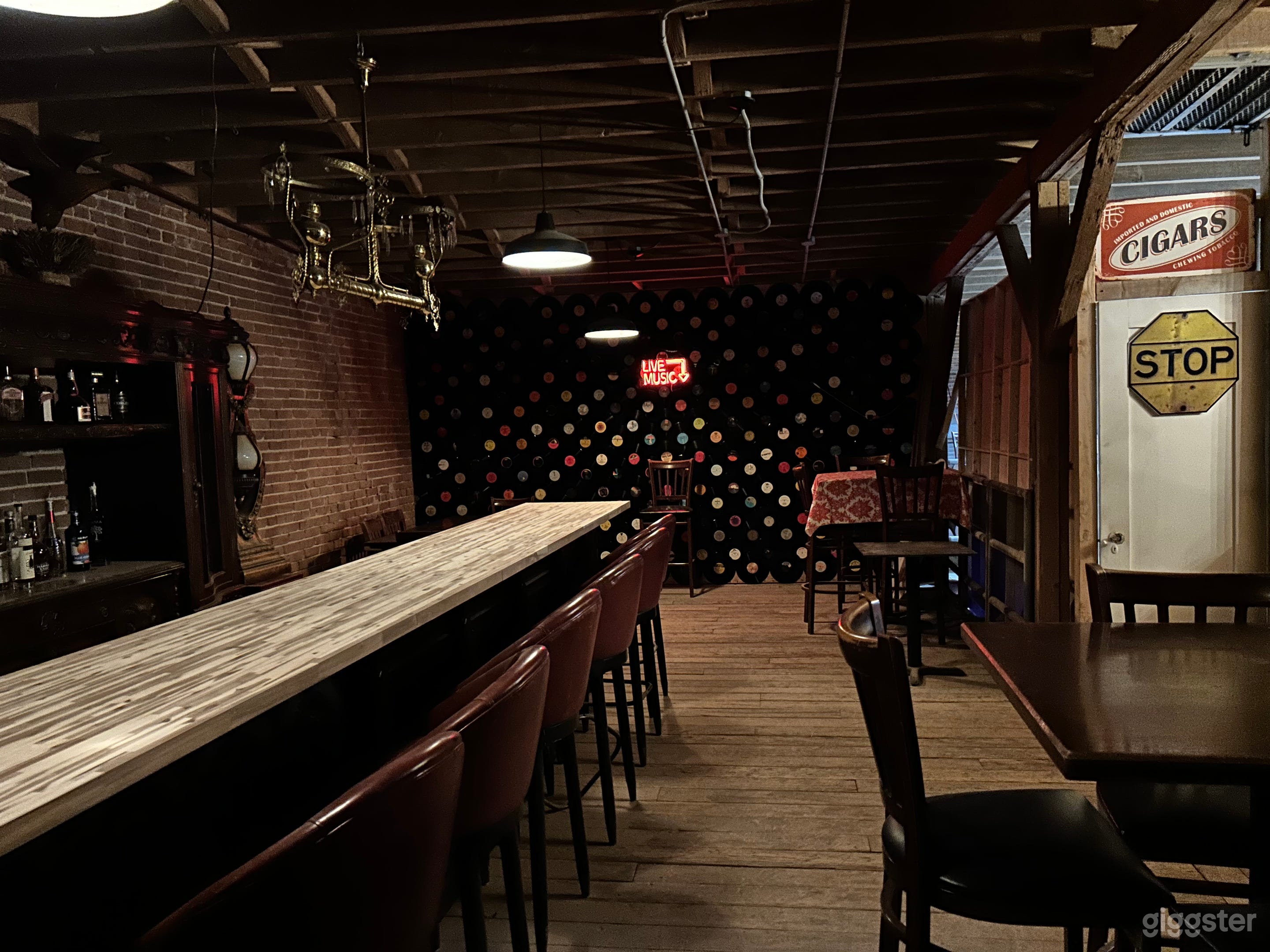 Rustic Bar Cabin Lodge Photo 2