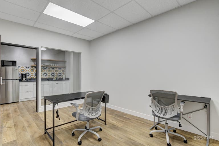  Day Office A facing the kitchenette 